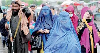   باريس تدين بشدة قرار طالبان بإلزام النساء بارتداء النقاب في الأماكن العامة