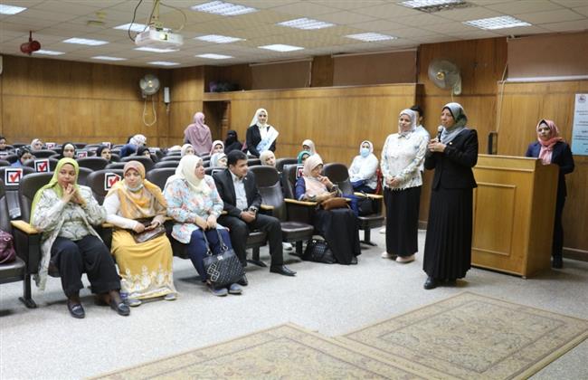 ندوة للتوعية بالتغيرات المناخية بكلية التمريض جامعة المنصورة 