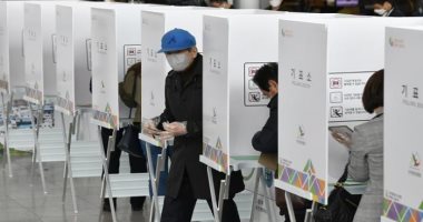 الناخبون في كوريا الجنوبية يصوتون في الانتخابات المحلية