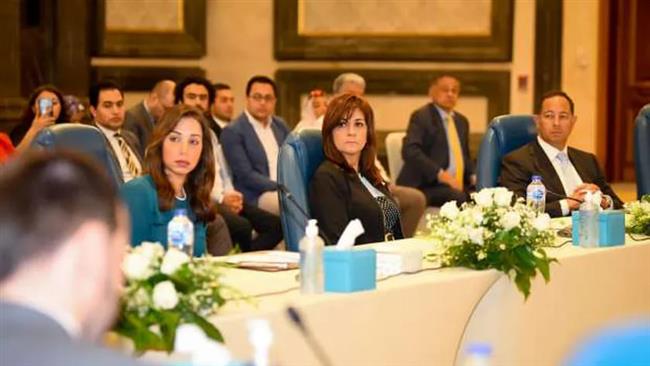 جلسة "رجال الأعمال والصناعة في أفريقيا" تناقش دعم الصناعة بالقارة