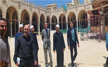 رئيس البعثة الأمريكية يشيد بدور الدولة في الاهتمام بالمساجد الأثرية