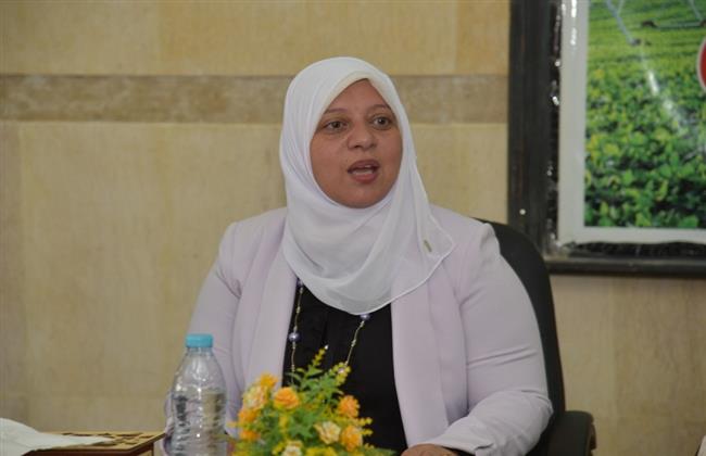 نائب محافظ مطروح يتفقد مركز صناعة السجاد والمشغولات اليدوية بسيوة