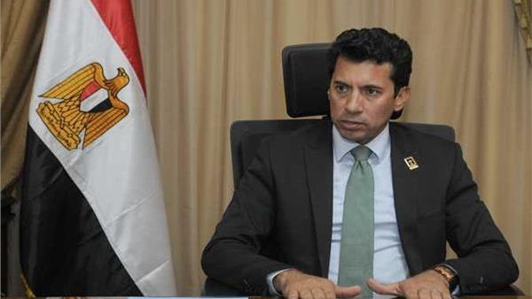 وزير الرياضة يحمل اتحاد الكرة مسؤولية إقالة كيروش أمام الرأي العام .. فيديو