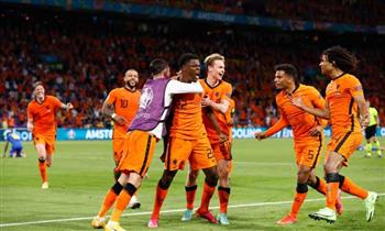   دورى الأمم الأوروبية.. هولندا تتعادل مع بولندا 2-2 