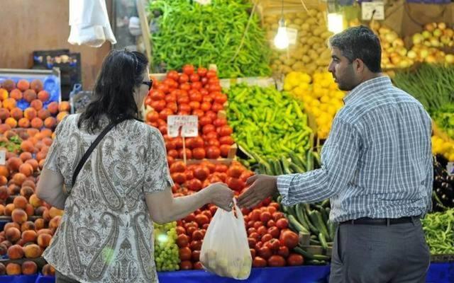 أحمد موسى: ارتفاع الأسعار والتضخم يسيطران على مختلف دول العالم