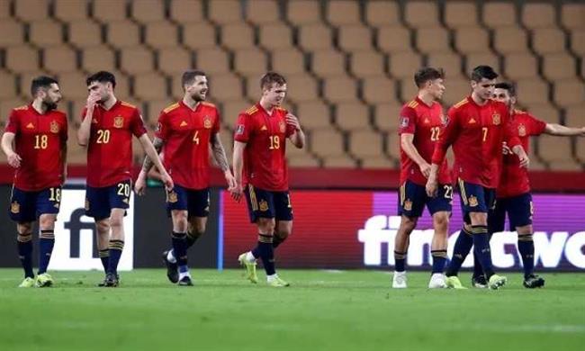 منتخب إسبانيا يواصل تحقيق رقم قياسى عالمى على أرضه