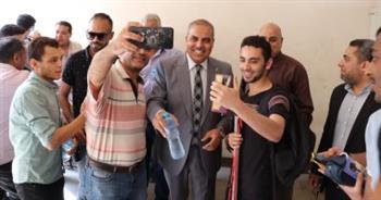 رئيس جامعة الأزهر يشيد بمستوى الانضباط داخل لجان الامتحانات