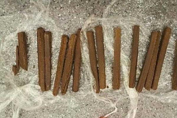 إحباط إدخال 6 كجم مخدرات والقبض على اثنين من المهربين في البصرة