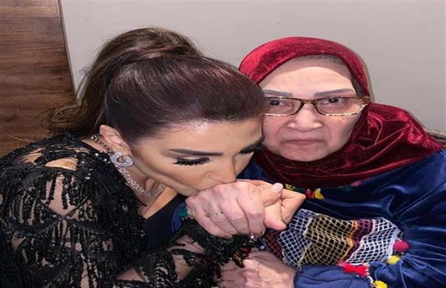 عملية دقيقة في المخ.. روجينا تطلب من جمهورها الدعاء