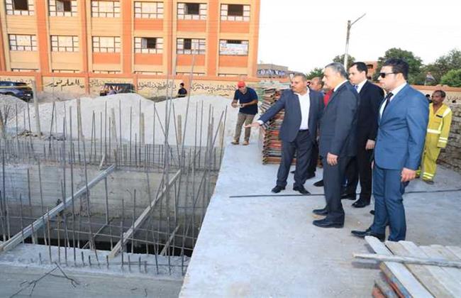 محافظ سوهاج يتفقد مشروعات تطوير الريف المصري "حياة كريمة" بقرى مركز البلينا