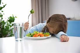   نصائح لحمايه الأطفال والمراهقين من اضطرابات الأكل