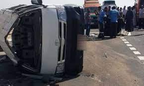   مصرع وإصابة 11 أثر إنقلاب سيارة ميكروباص بطريق مصر السويس 