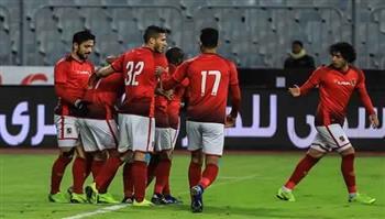 تعرّف على لاعبى الأهلى المهددين بالغياب عن القمة  