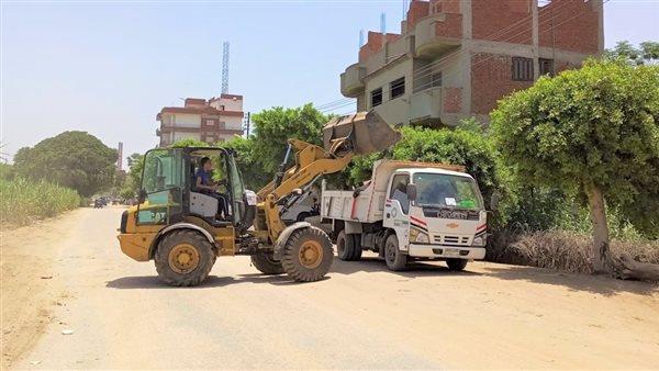 حملات نظافة مكثفة بحي أول وثان طنطا ورفع ١٩٠ طنا مخلفات