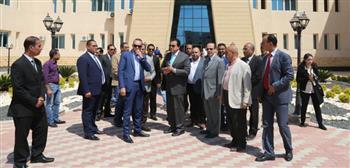 وزير التعليم العالي يستعرض تقرير أداء الجامعات التكنولوجية خلال العام المالي 2021/ 2022