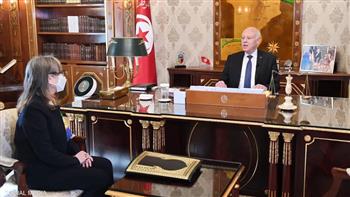   الرئيس التونسي يتابع مع رئيسة الوزراء التحضيرات الخاصة بمنتدى الاستثمار