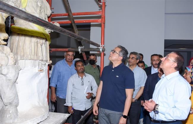 قبل الافتتاح ..  وزير السياحة ومحافظ الإسكندرية يتفقدان مشروع المتحف اليوناني الروماني
