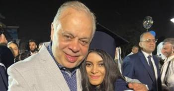   أشرف زكى يحتفل بتخرج ابنته: لحظة مستنيها من زمان