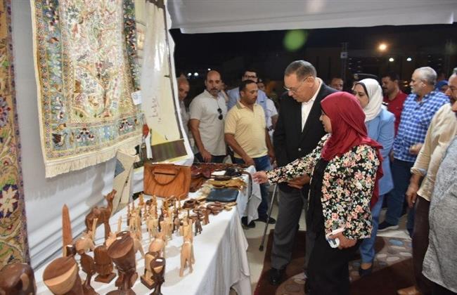 محافظ أسيوط يشيد بمشاركة وفد من المحافظة لأصحاب الحرف اليدوية والتراثية فى المعرض الأول «أيادي مصر»