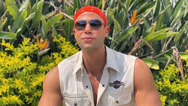 محمد إمام يروج لفيلم «عمهم».. انتظروا مفاجآت كثيرة