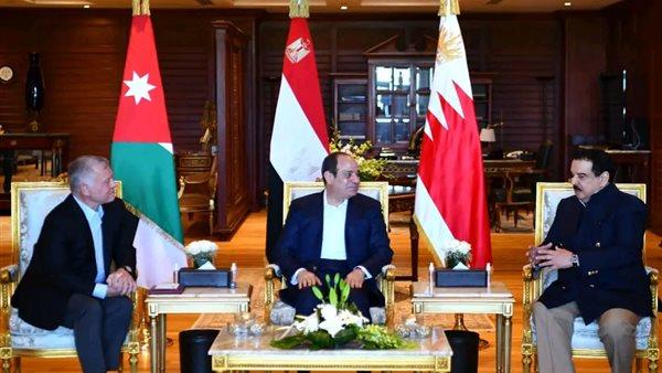 تفاصيل القمة الثلاثية بين الرئيس السيسي وملك البحرين والعاهل الأردني