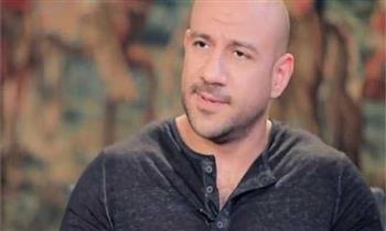  أحمد مكى يحتفل بعيد ميلاده على طريقة «الكبيرى أوى»