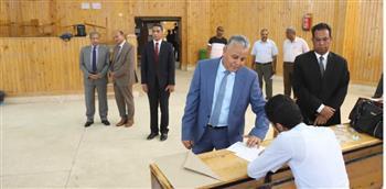 " غرباوي " يتفقد اعمال الامتحانات بكلية الحقوق بقنا 