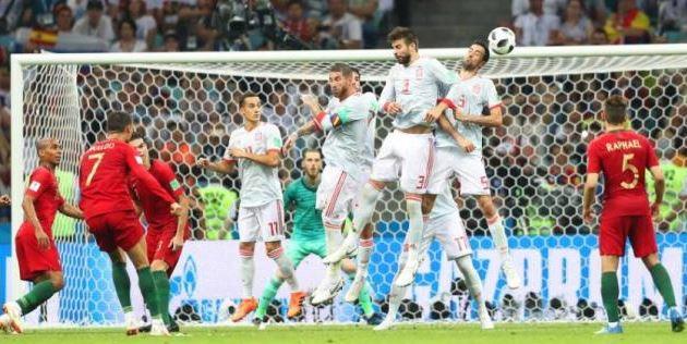 موعد قمة إسبانيا والبرتغال والقنوات الناقلة 