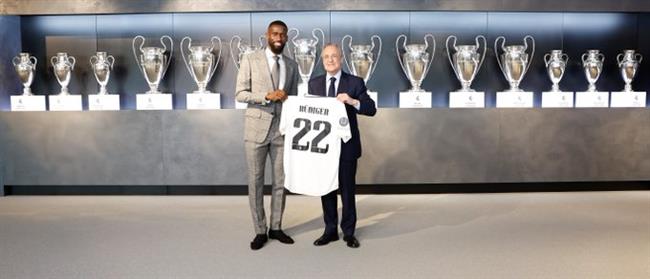  أنطونيو روديجر يوقع رسميا لنادى ريال مدريد الاسبانى 