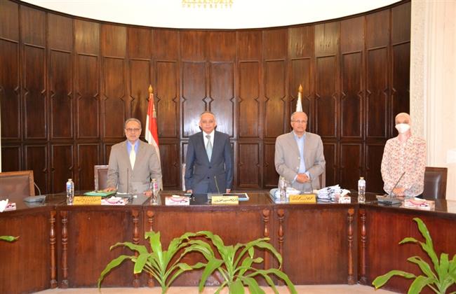 فتح باب التقديم لمنح مباردة جامعة الإسكندرية  لدعم الباحثين  بقيمة 2 مليون جنيه