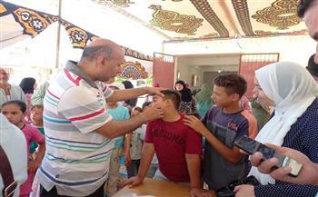 الكشف على 235 مواطن في قافلة شاملة بقرية طيبة بالدلنجات