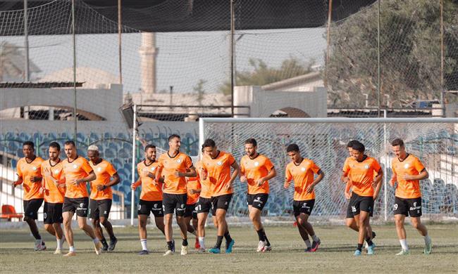 البنك الأهلى يختتم استعداداته لمواجهة الزمالك 