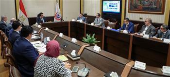 عبدالغفار يتابع الموقف التنفيذي لأعمال الإنشاء والتطوير بعدد من المنشآت الطبية