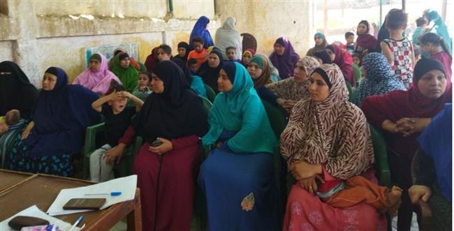 محافظ بني سويف يتابع جهود وحدة السكان في مجال  مواجهة الزيادة السكانية 