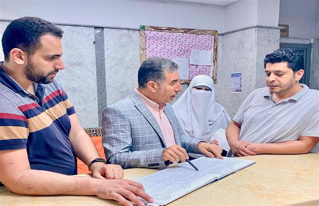 مدير الطب العلاجى بمطروح يوجه بتقديم خدمات طبية لائقة بالمرضى