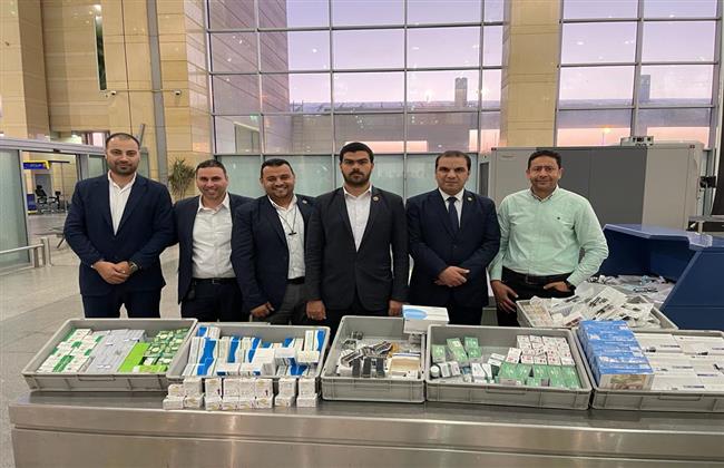 جمارك مطار برج العرب الدولي تضبط محاولة تهريب كمية من مستلزمات طب أسنان.