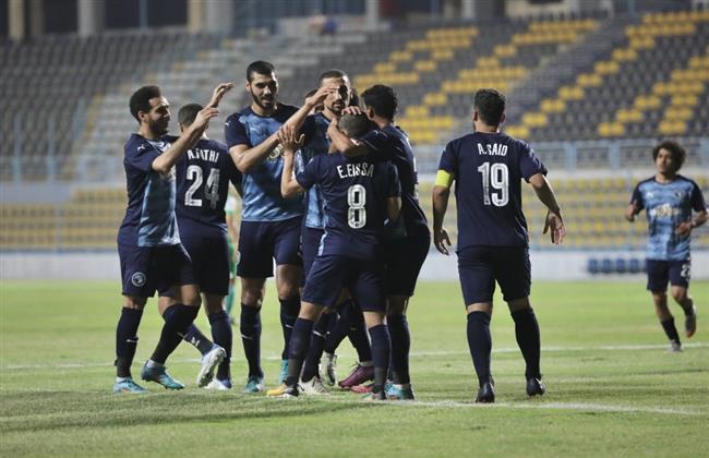بيراميدز يقسو على إيسترن كومبانى بثلاثية نظيفة 