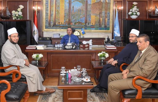 الشريف يعلن تفعيل مبادرة الأزهر الشريف "لتسكنوا إليها" بمحافظة الإسكندرية 