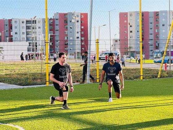 جارسيا باروندو يشارك في تدريب منتخب كرة اليد المسائي 