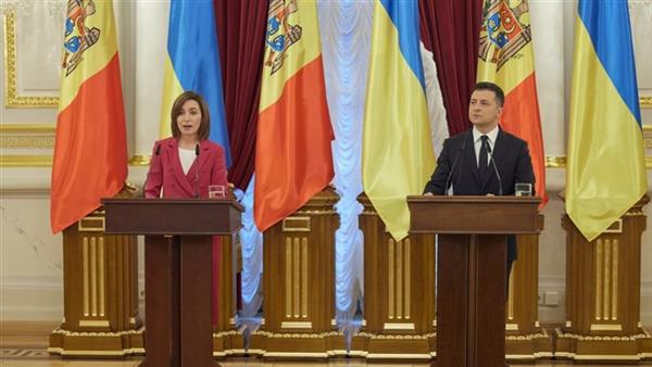 رئيسة مولدوفا ترحب بموافقة قادة أوروبا على منح بلادها صفة المرشح لعضوية الاتحاد