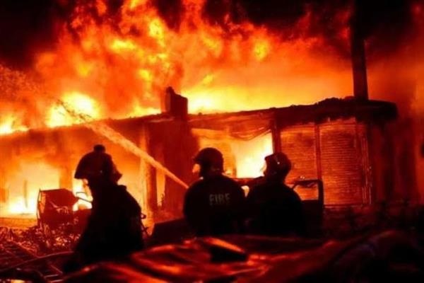 السيطرة على حريق بحوشين للماشية في سوهاج