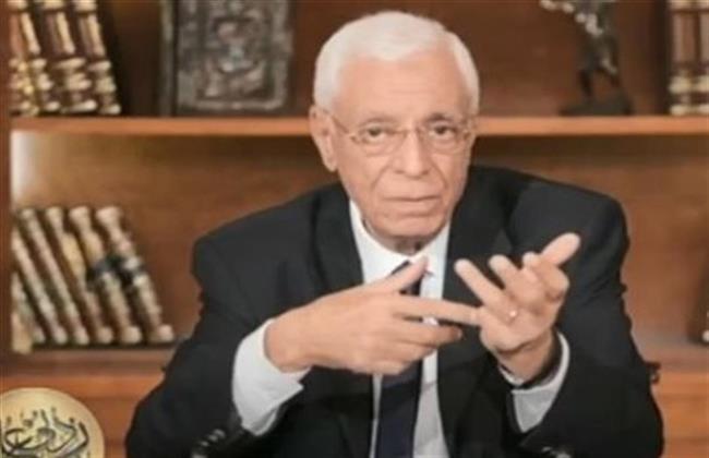 حسام موافي يكشف علاقة الولادة الطبيعية بالصمام المترالي