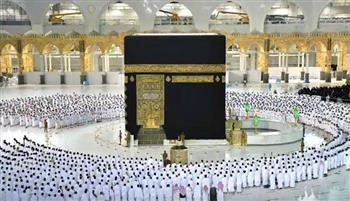 ما حكم سفر المرأة للحج أو العمرة مع ابن زوجها؟
