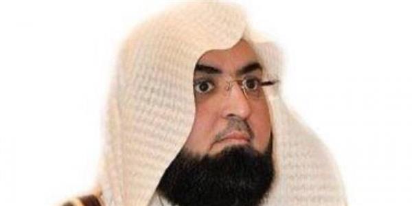 وفاة محمود خليل إمام المسجد النبوي السابق إثر وعكة صحية
