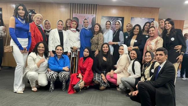 «التلوث البلاستيكي» مشروعات تخرج طلبة «الترجمة» بكلية اللغة والإعلام