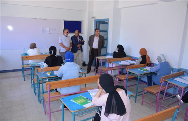 محافظ البحيرة يتفقد لجان امتحانات الثانوية العامة