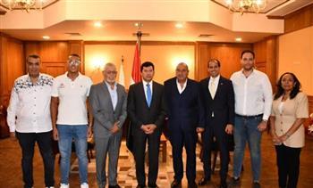 الشباب والرياضة ترعى محاولات السباحين المصريين لعبور بحر المانش
