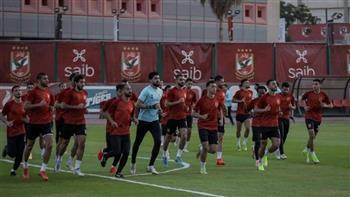 الأهلي يواصل تدريباته الجماعية استعدادا لمباراة سموحة
