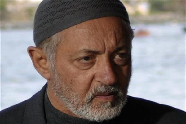 وفاة والدة الفنان عبد العزيز مخيون