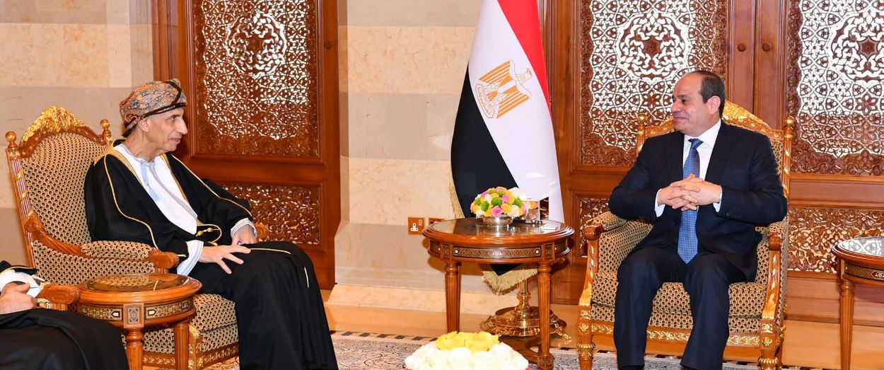 السيسى يلتقى نائب رئيس الوزراء العمانى